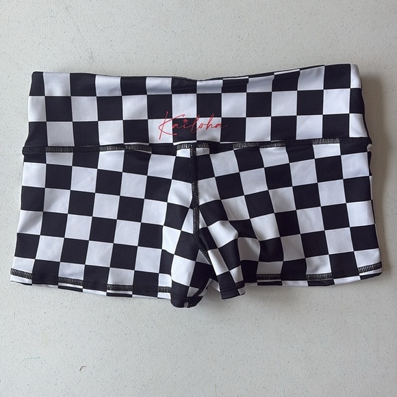 Kailoha Clothing Shorts Size MEDIUM - Picture 5 of 5